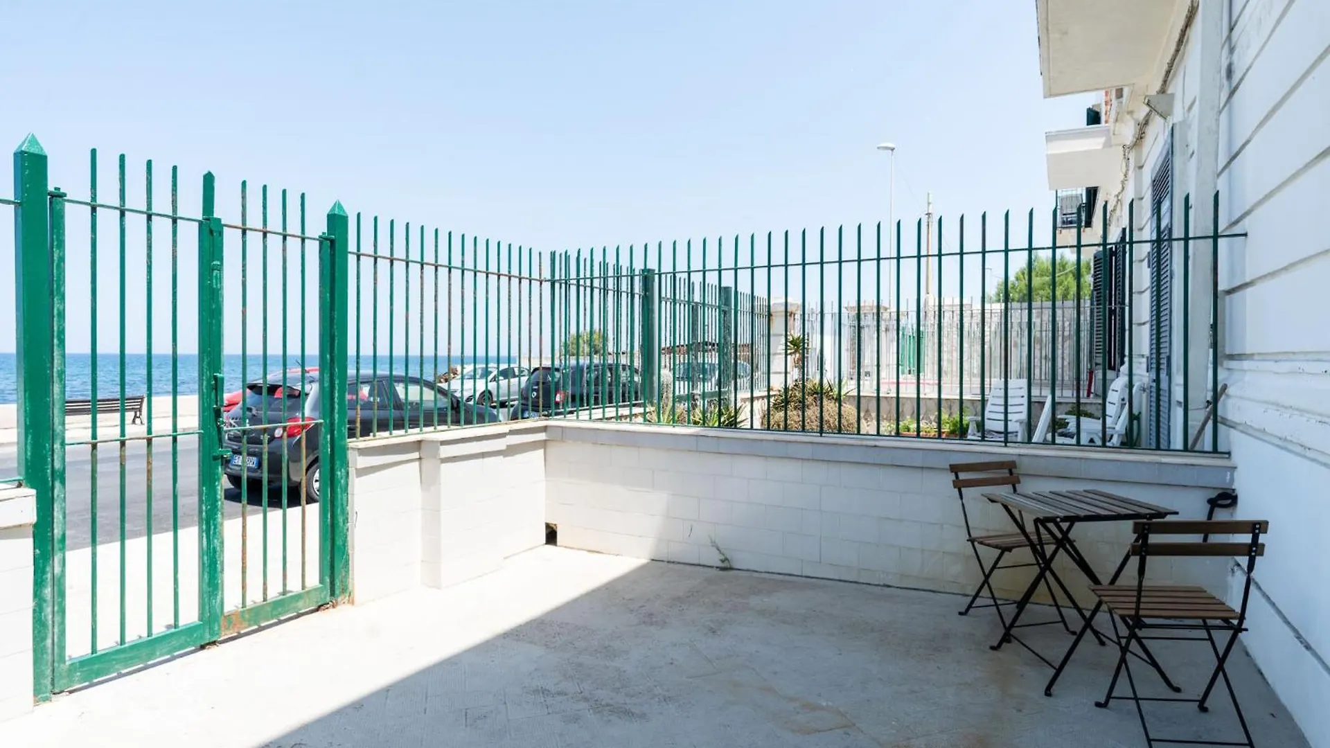 The Sea Outside Apartments By Wonderful Italy Bari Italia