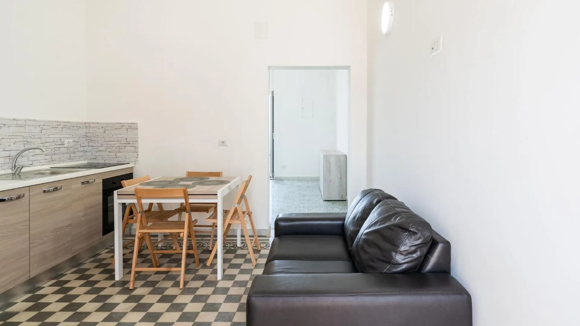The Sea Outside Apartments By Wonderful Italy Bari Italia